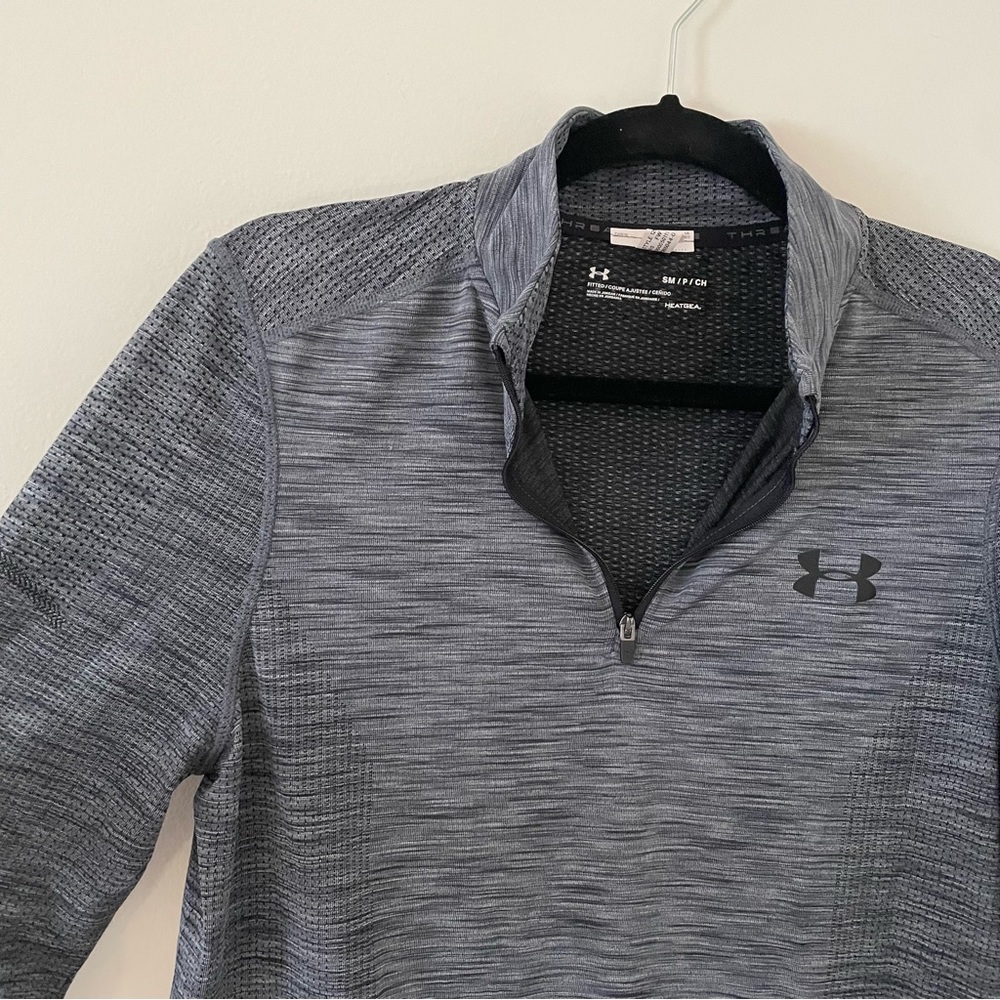 Under Armour Pullover - Picture 7 of 7
